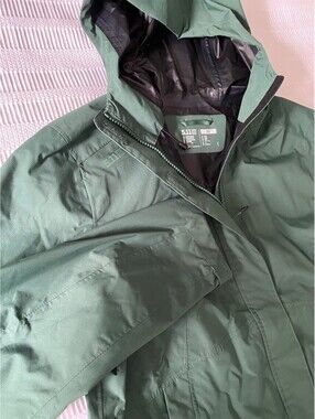5.11 Tactical Womens Adventure 2.5L Rain Shell Jacket M Hood Windbreaker Green